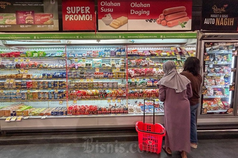 Konsumsi Masyarakat Lesu, Kadin Singgung Kepastian Kebijakan Ekonomi  